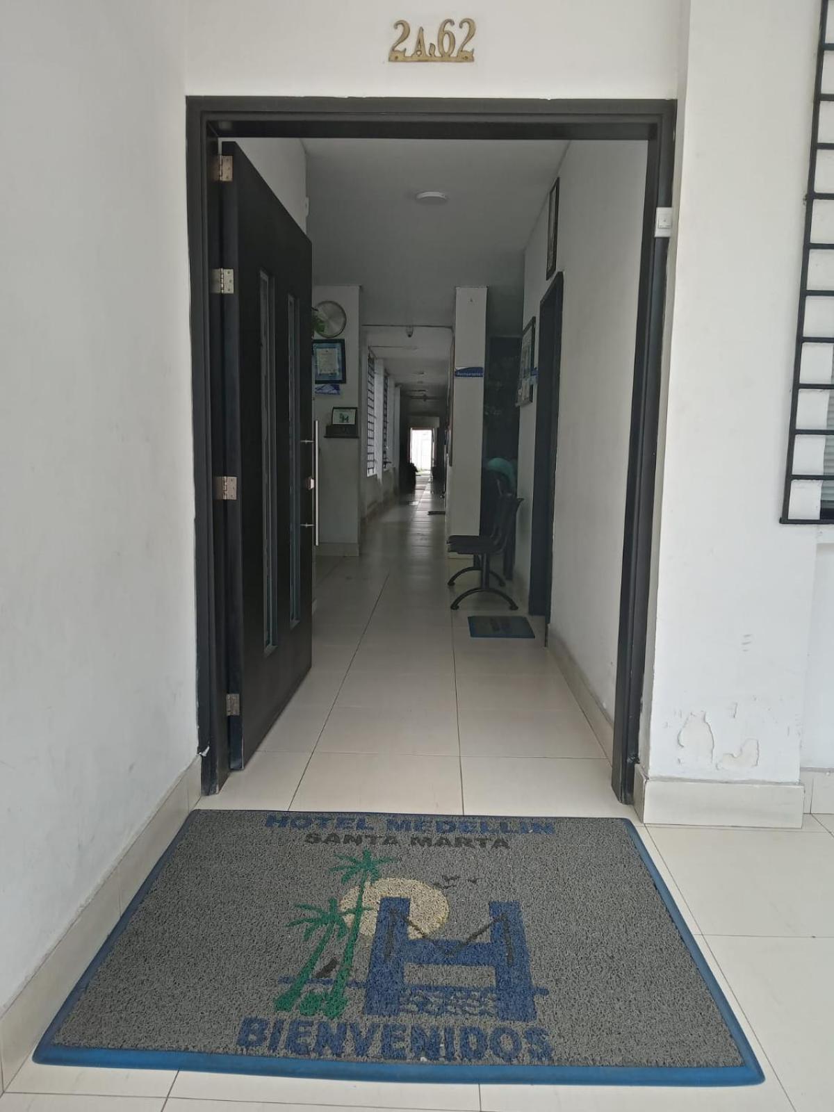 Hotel Medellin Санта-Марта Экстерьер фото